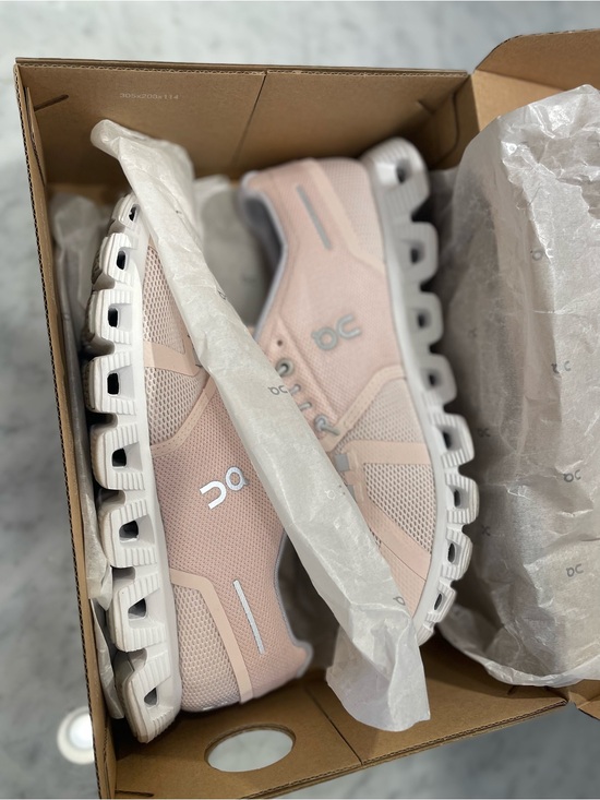 On Running Shoes - ON Cloud 5 Gorgeous! Shell / White 8.5
